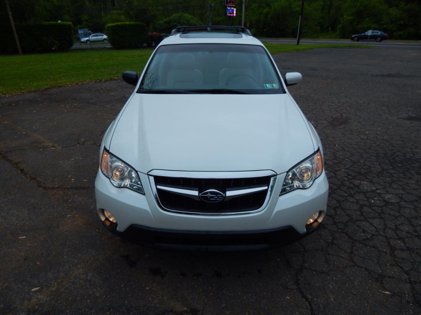 2009 White /Beige leather Subaru Outback 2.5i Limited (4S4BP66C897) with an 2.5L H4 SOHC 16V engine, 4-Speed Automatic Overdrive transmission, located at 6528 Lower York Road, New Hope, PA, 18938, (215) 862-9555, 40.358707, -74.977882 - Here we have a beautiful, ONE OWNER, Subaru Outback Limited with a 2.5L 4 cylinder engine putting power to all four wheels via an automatic transmission. Options include: beige leather, wood trim, heated front seats, power front seats, AM/FM/CD/AUX radio, sunroof, dual climate controls, power window - Photo#8